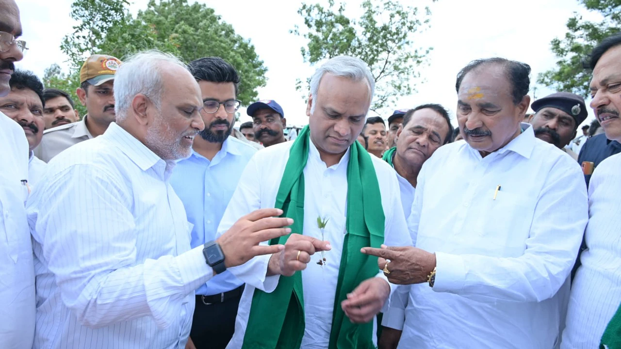 Home minister Priyank Kharge visit drought Area